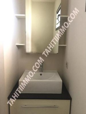 Salle d'eau chambre 2